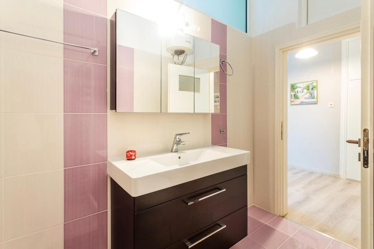 Kalamata Rose Nest - Urban Comfy Escape Zewnętrze zdjęcie